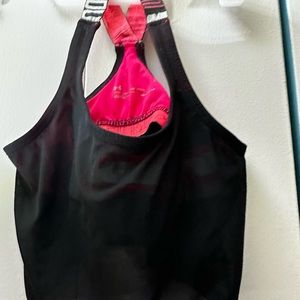 Under Armour girls sports bra size 7.